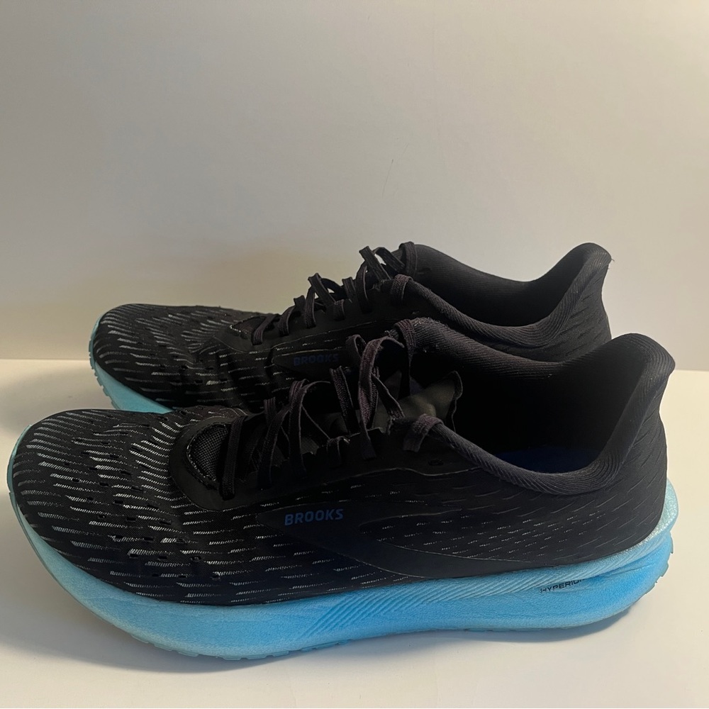 Men’s Brooks Hyperion running shoes
